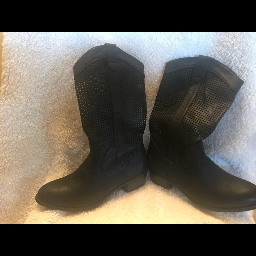 Size 8 brand new cowboy boots